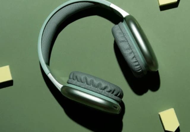 Noise Cancelling Headphones